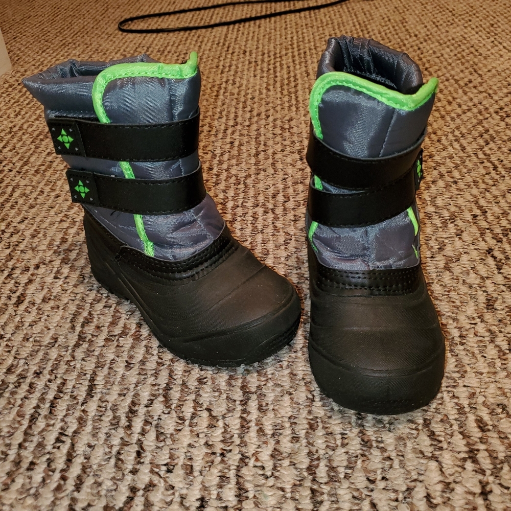 Toddler snow boots
